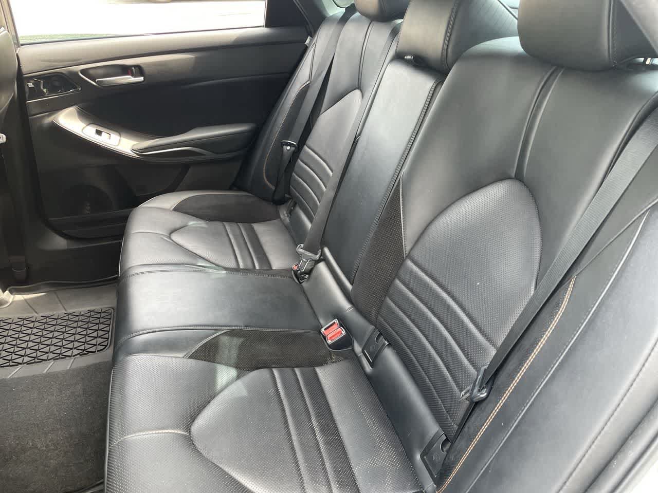 Used 2019 Toyota Avalon Touring FWD image 18