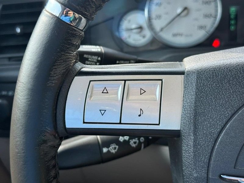 Used 2006 Chrysler 300 SRT8 w/ SRT Option Group II RWD image 20