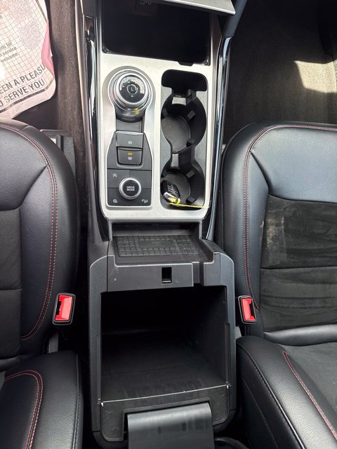 Used 2024 Ford Explorer ST-Line w/ Class IV Trailer Tow Package AWD/4WD image 22