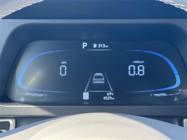 Certified 2025 Hyundai Elantra Sport image 33