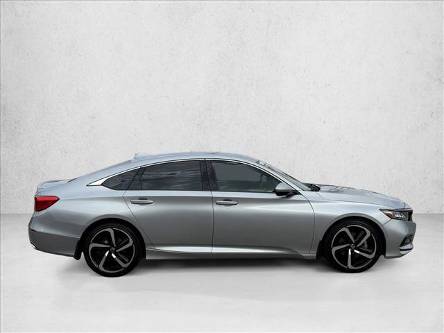 Used 2018 Honda Accord Sport image 4