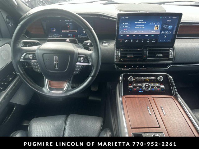 Used 2023 Lincoln Navigator L Reserve AWD/4WD image 23