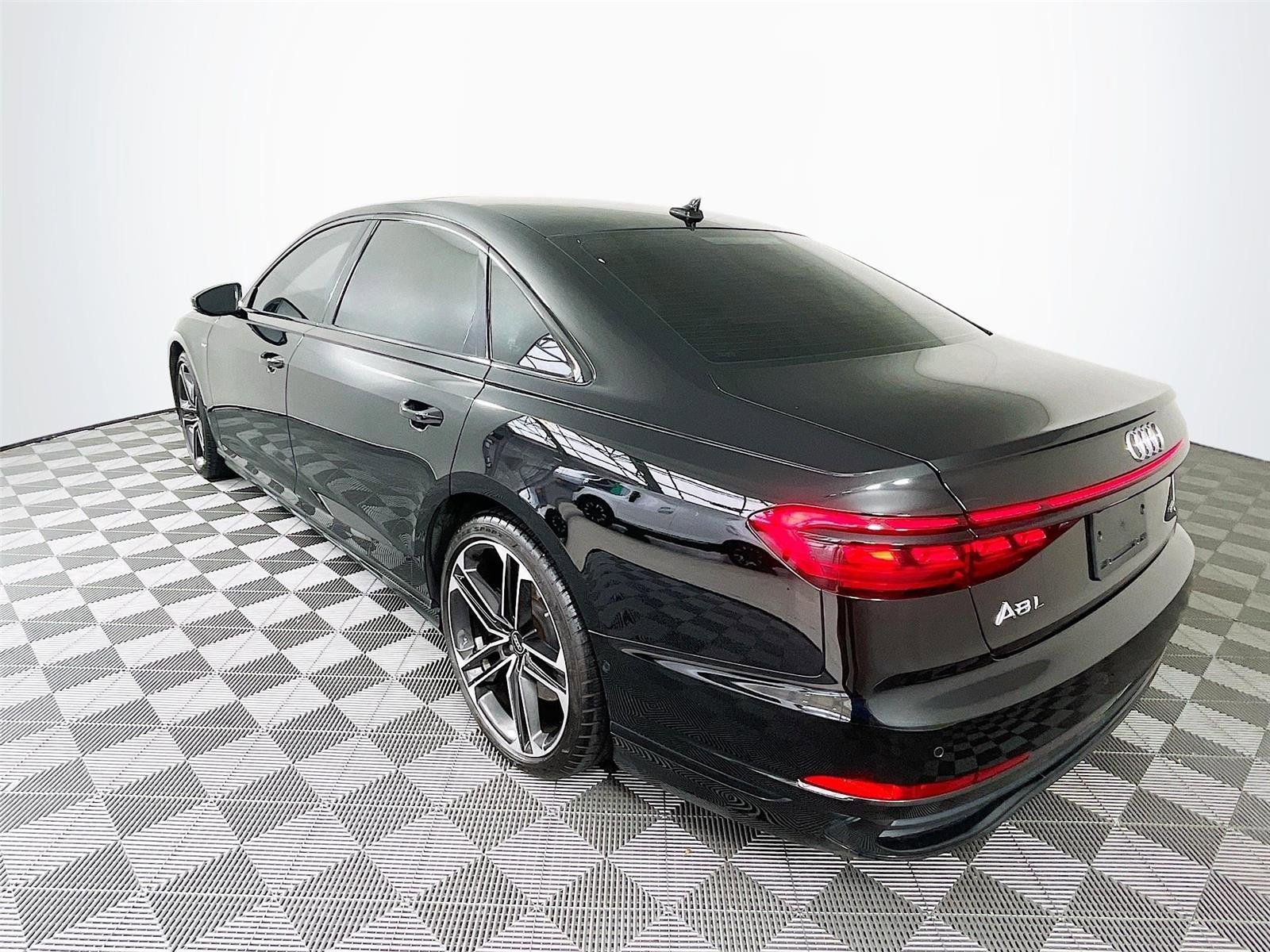 Used 2025 Audi A8 L 3.0T AWD/4WD image 6