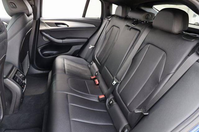 Used 2021 BMW X4 xDrive30i w/ M Sport Package image 13