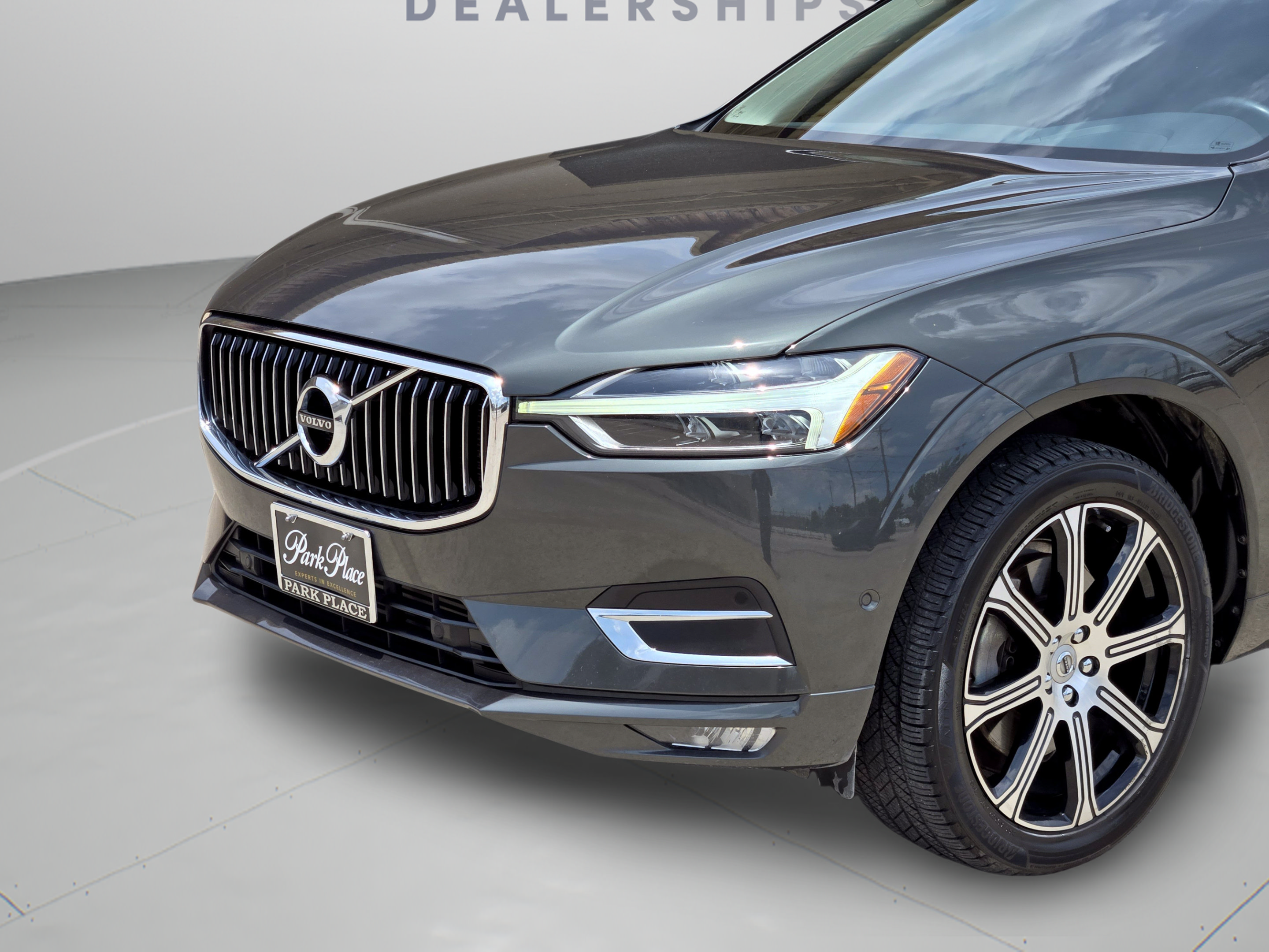 Used 2019 Volvo XC60 T6 Inscription w/ Protection Package Premier AWD/4WD image 32
