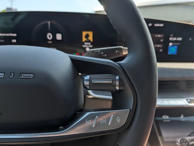 Used 2024 Lucid Air Pure RWD image 20