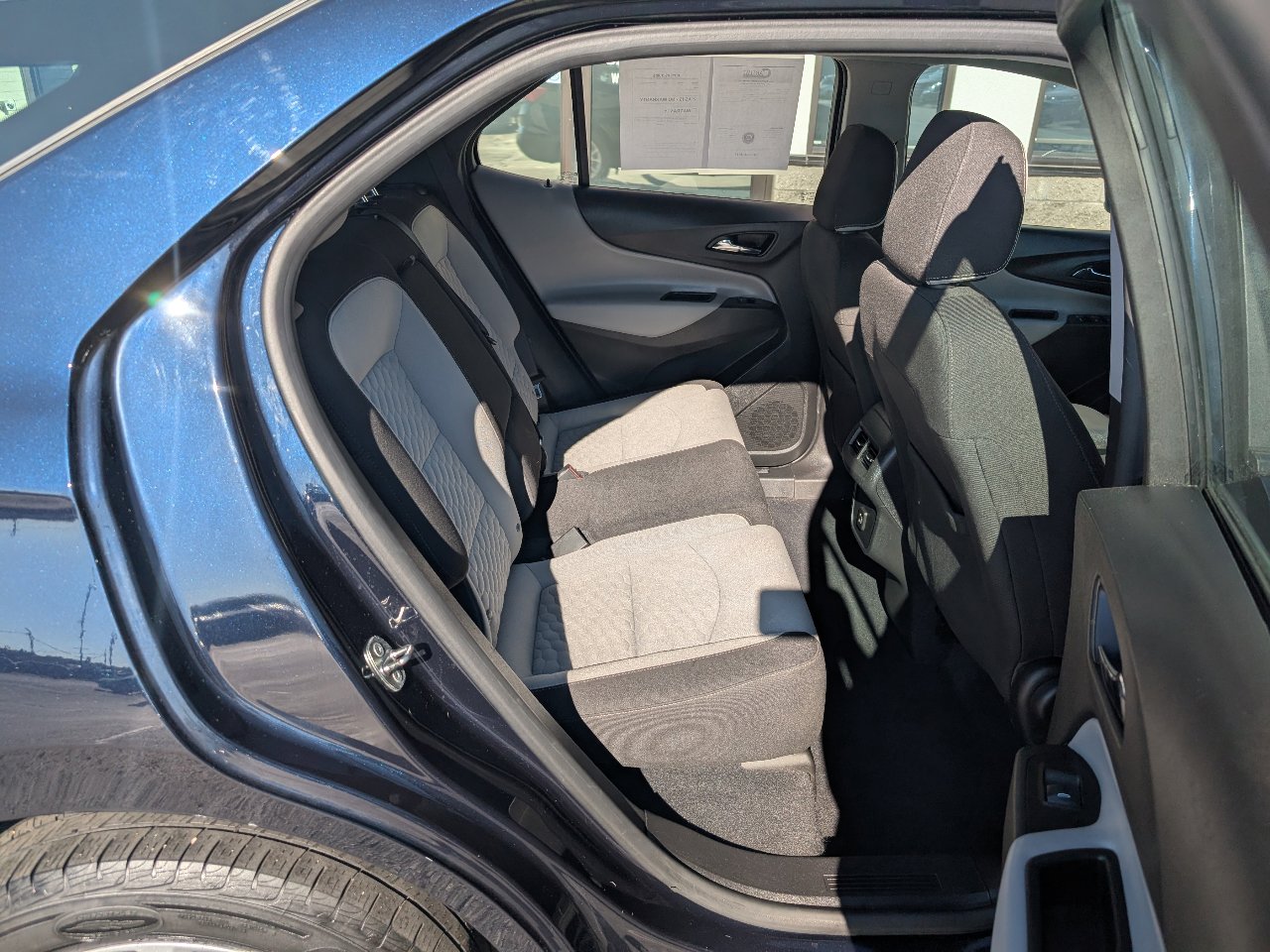 Used 2021 Chevrolet Equinox LS image 12