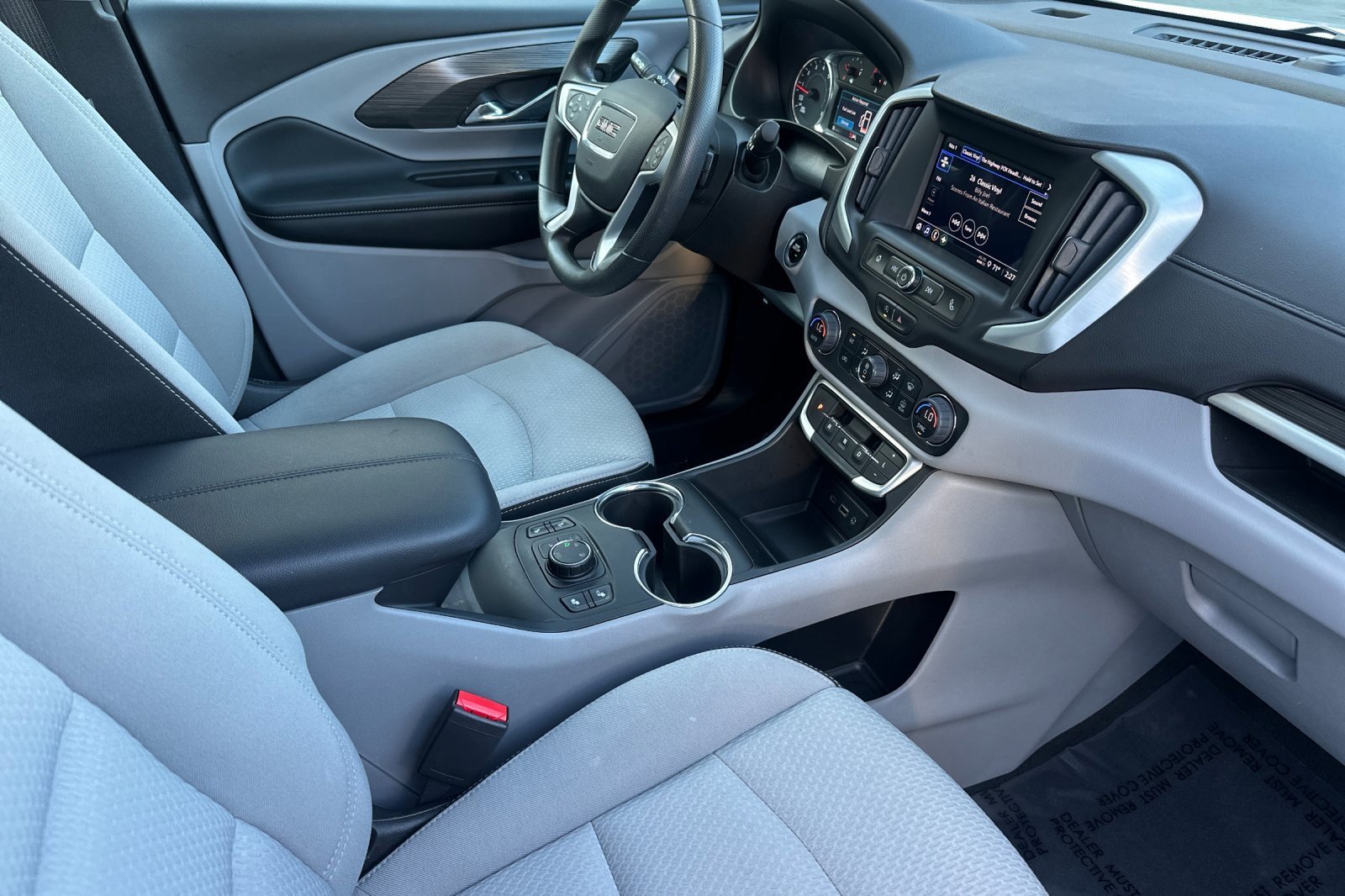 Used 2023 GMC Terrain SLE w/ Driver Convenience Package image 20