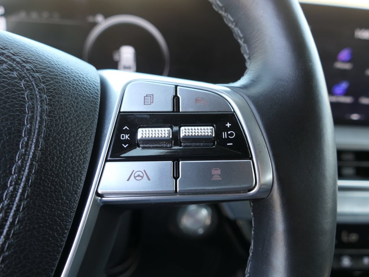 Used 2024 Kia Telluride SX Prestige X-Pro AWD/4WD image 14