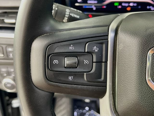 Used 2023 GMC Yukon XL SLT AWD/4WD image 13