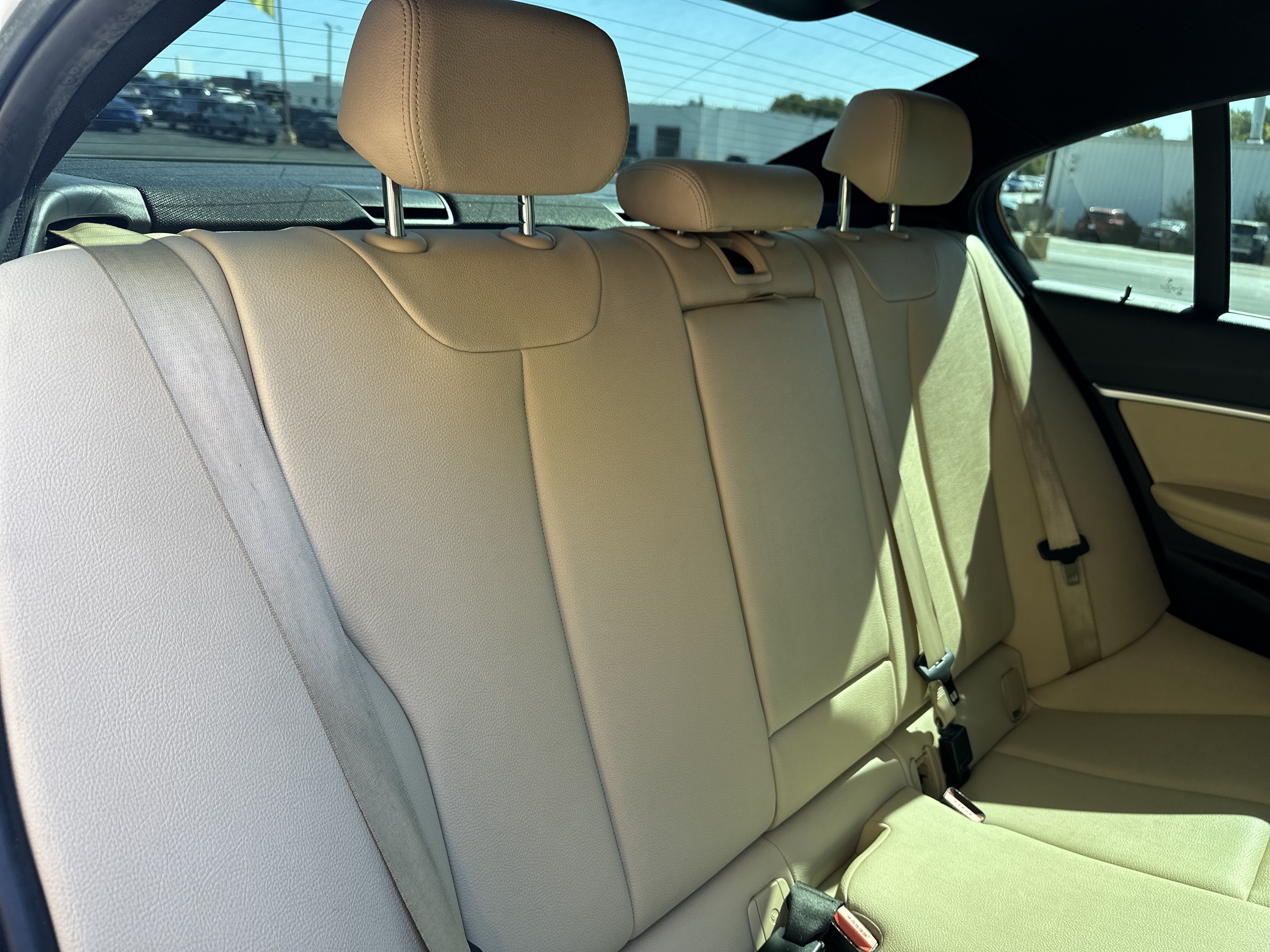 Used 2018 BMW 330i xDrive Sedan w/ Convenience Package AWD/4WD image 26
