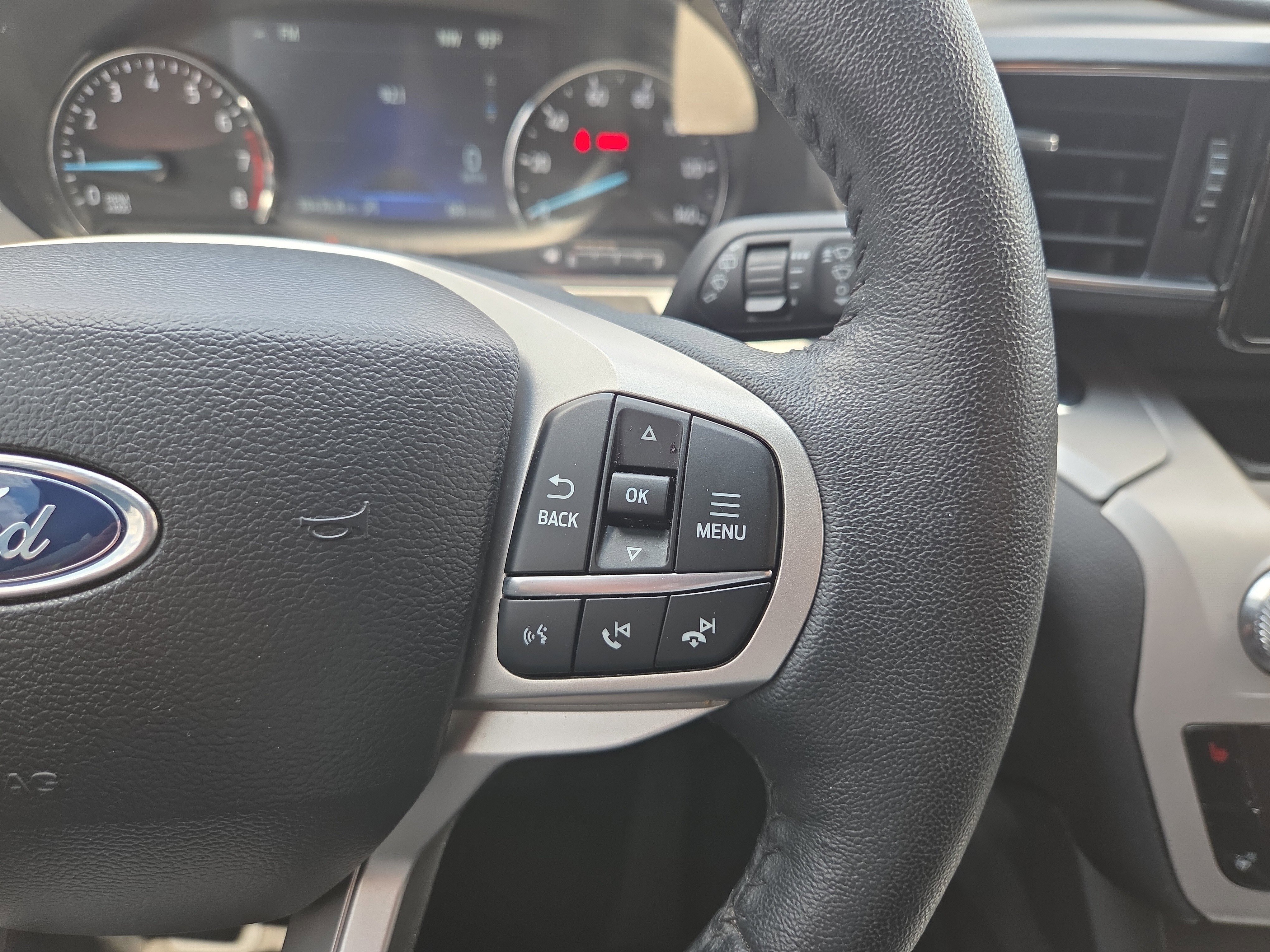 Used 2024 Ford Explorer XLT w/ Equipment Group 202A image 12