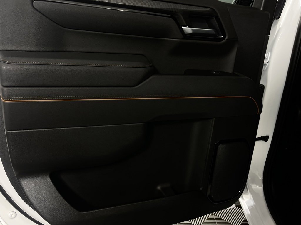 Used 2025 GMC Sierra 1500 AT4 image 30