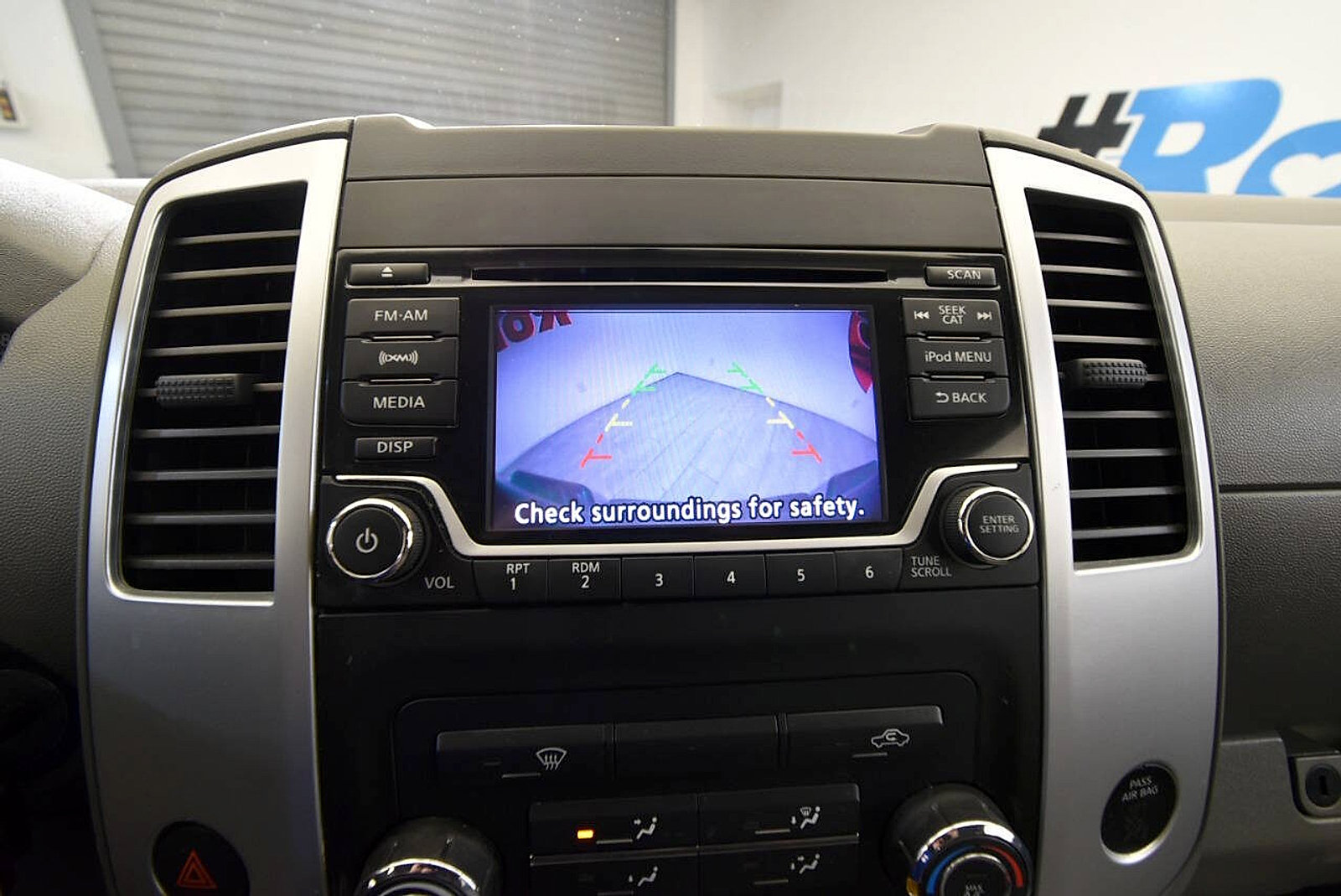 Used 2018 Nissan Frontier SV AWD/4WD image 24