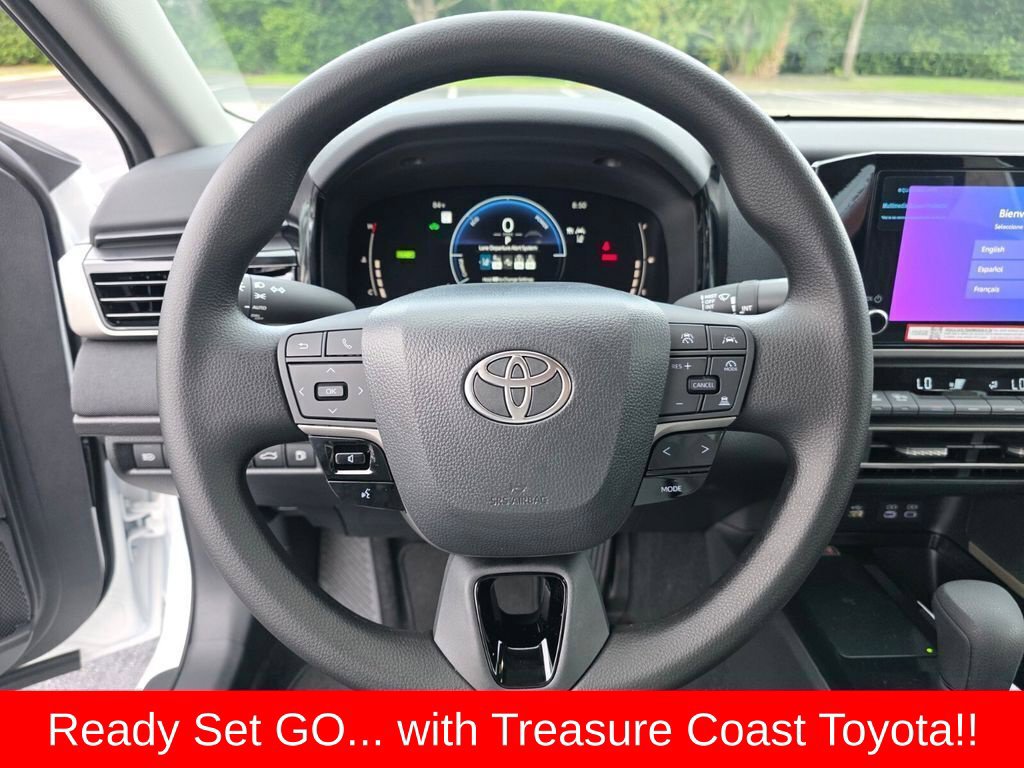 Used 2026 Toyota Camry LE FWD image 30