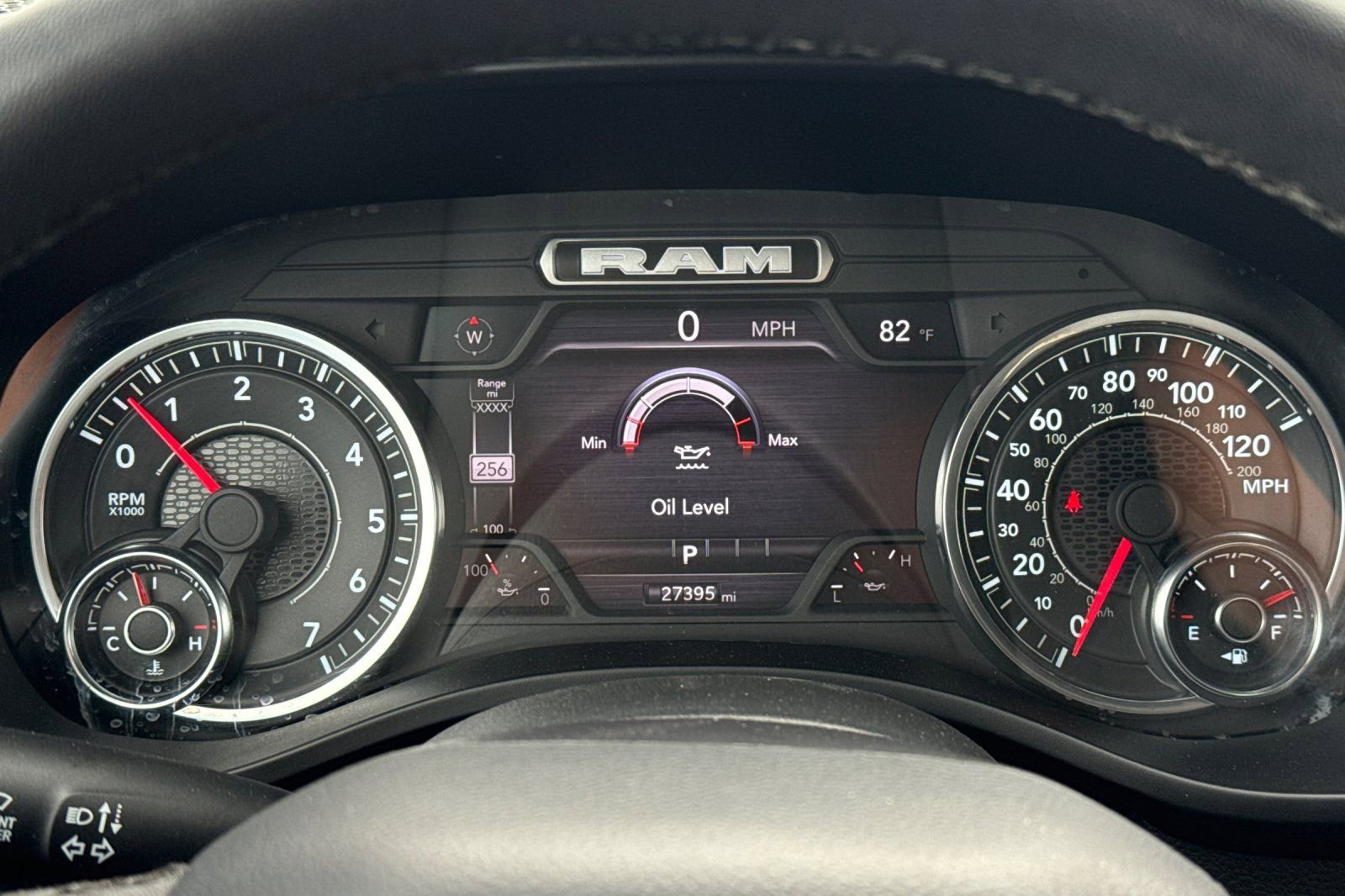 Used 2025 RAM 1500 Laramie AWD/4WD image 29