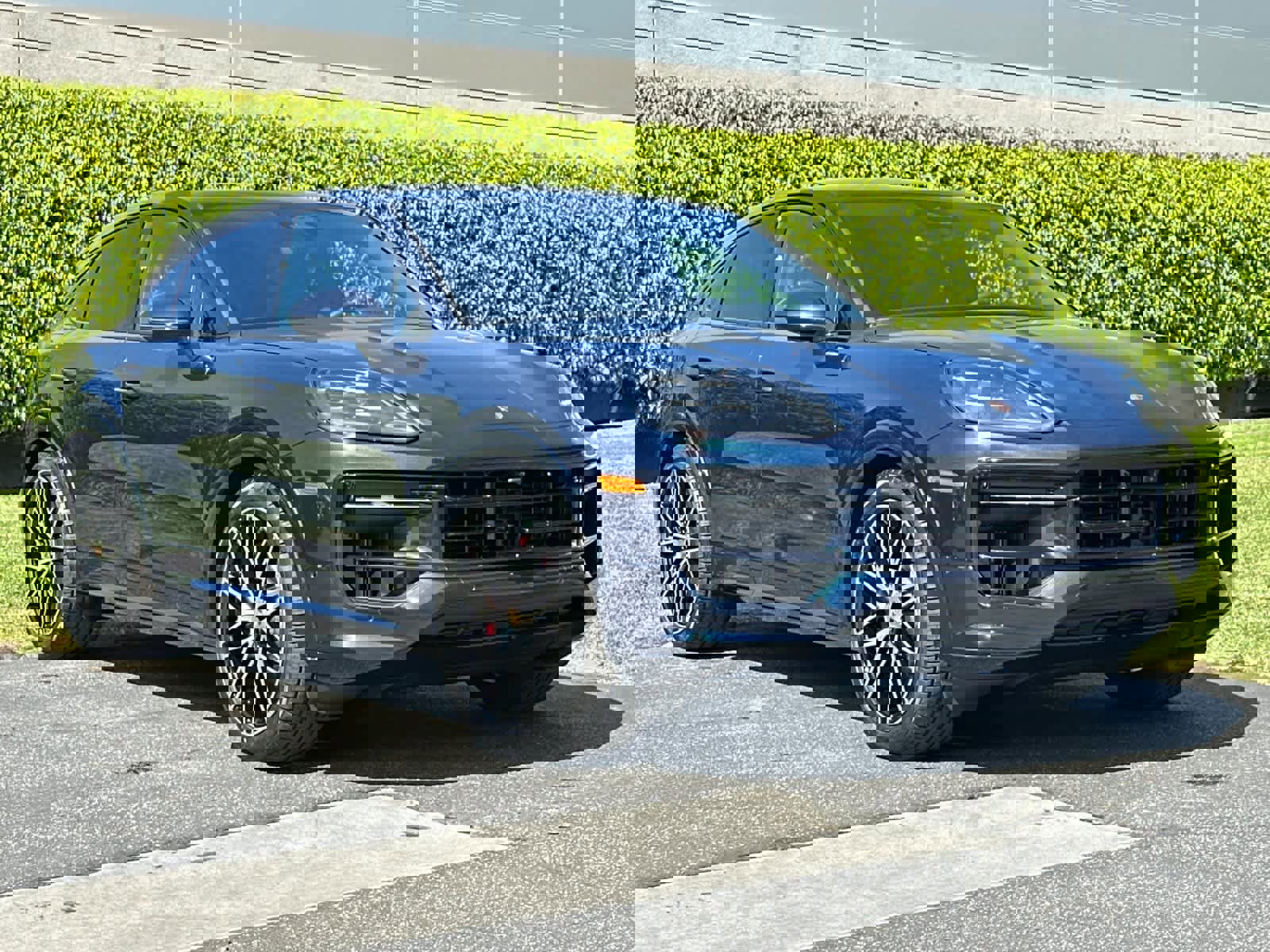 New 2026 Porsche Cayenne GTS AWD/4WD image 10