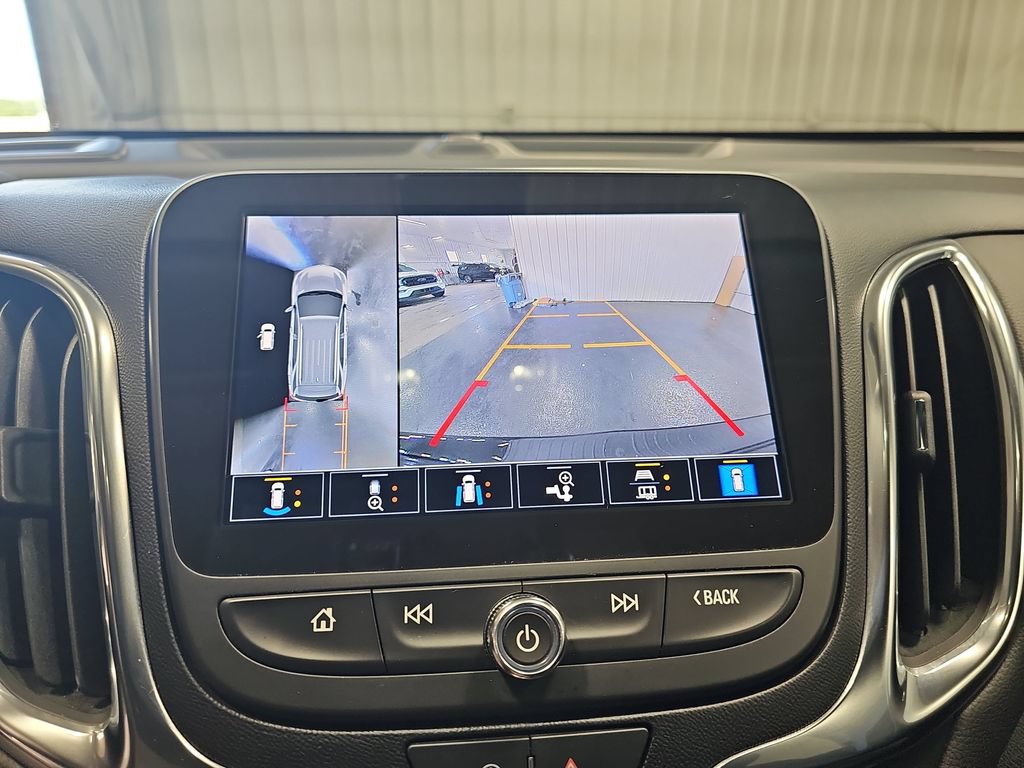 Used 2022 Chevrolet Equinox LT AWD/4WD image 24