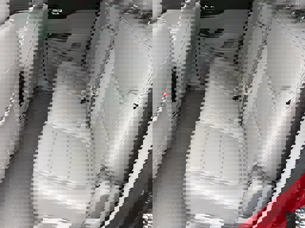 Used 2023 GMC Acadia SLT image 22