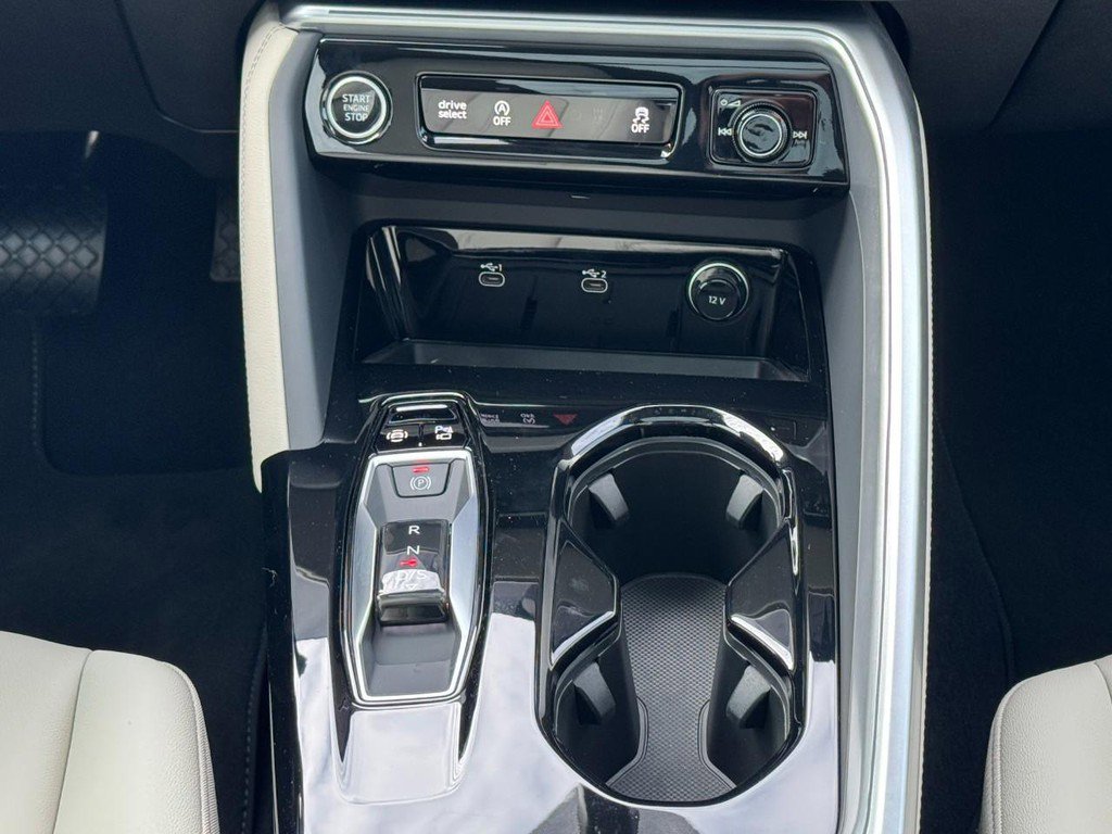 New 2025 Audi Q5 Premium image 11