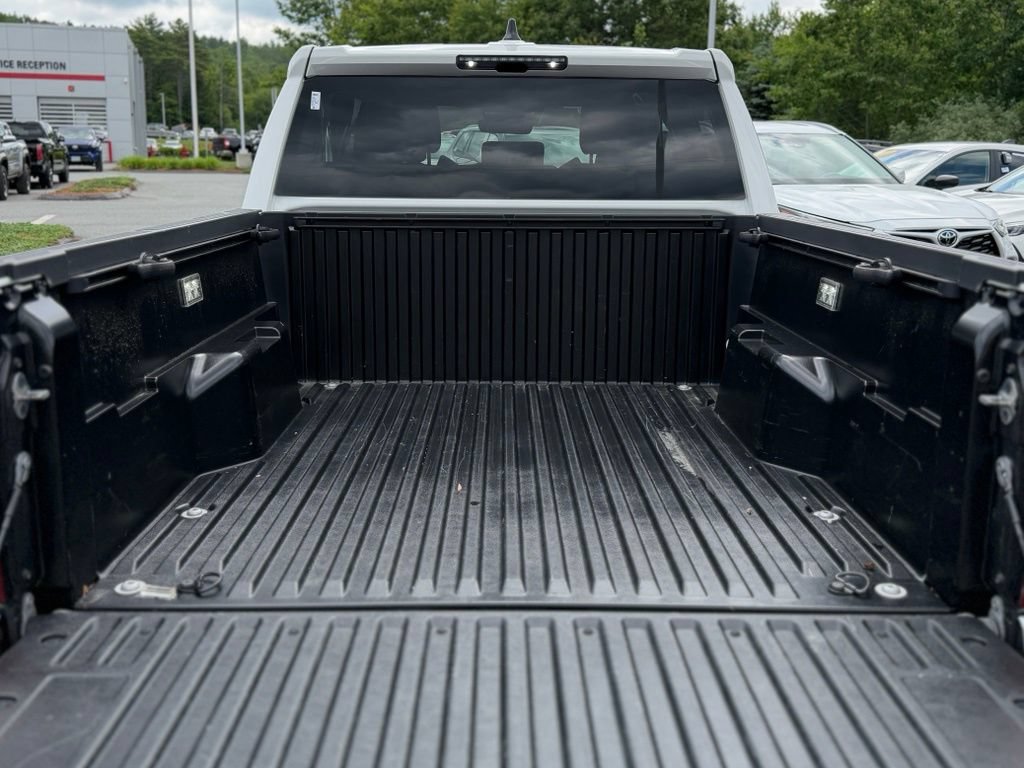 Certified 2024 Toyota Tacoma TRD Off-Road AWD/4WD image 6