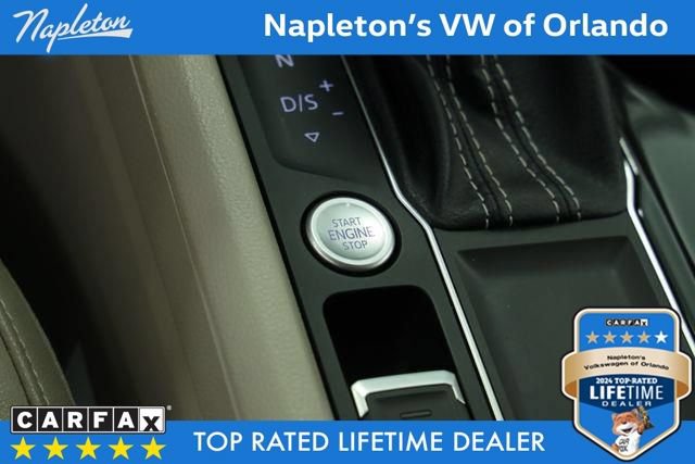 Certified 2022 Volkswagen Atlas SE w/ Black Wheel Package FWD image 24