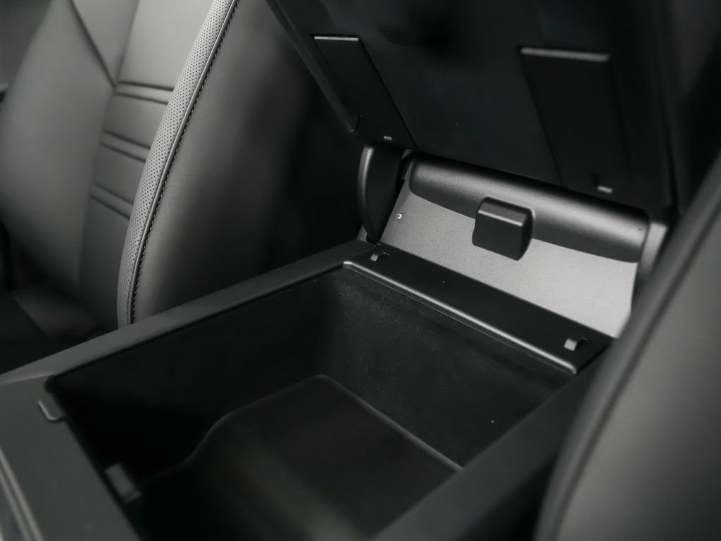 New 2026 Porsche Cayenne Coupe AWD/4WD image 34