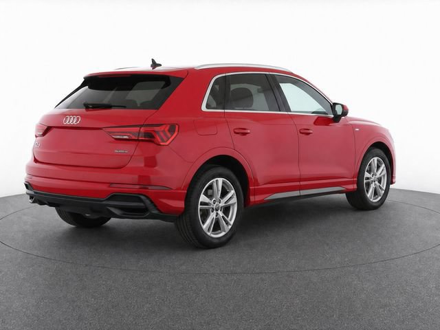 Used 2020 Audi Q3 2.0T Premium w/ Convenience Package AWD/4WD image 4