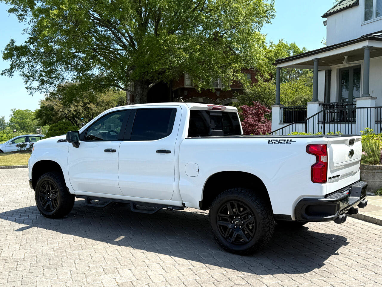 Used 2022 Chevrolet Silverado 1500 LT Trail Boss w/ LT Trail Boss Premium Package image 10