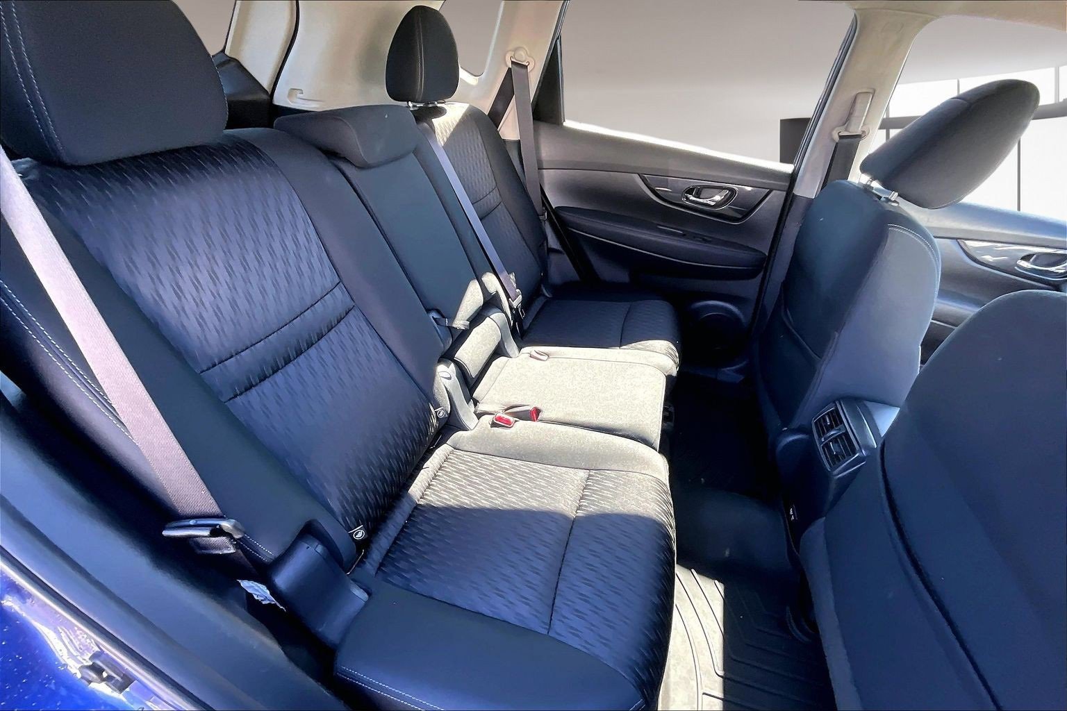 Used 2020 Nissan Rogue S w/ Special Edition Package image 25