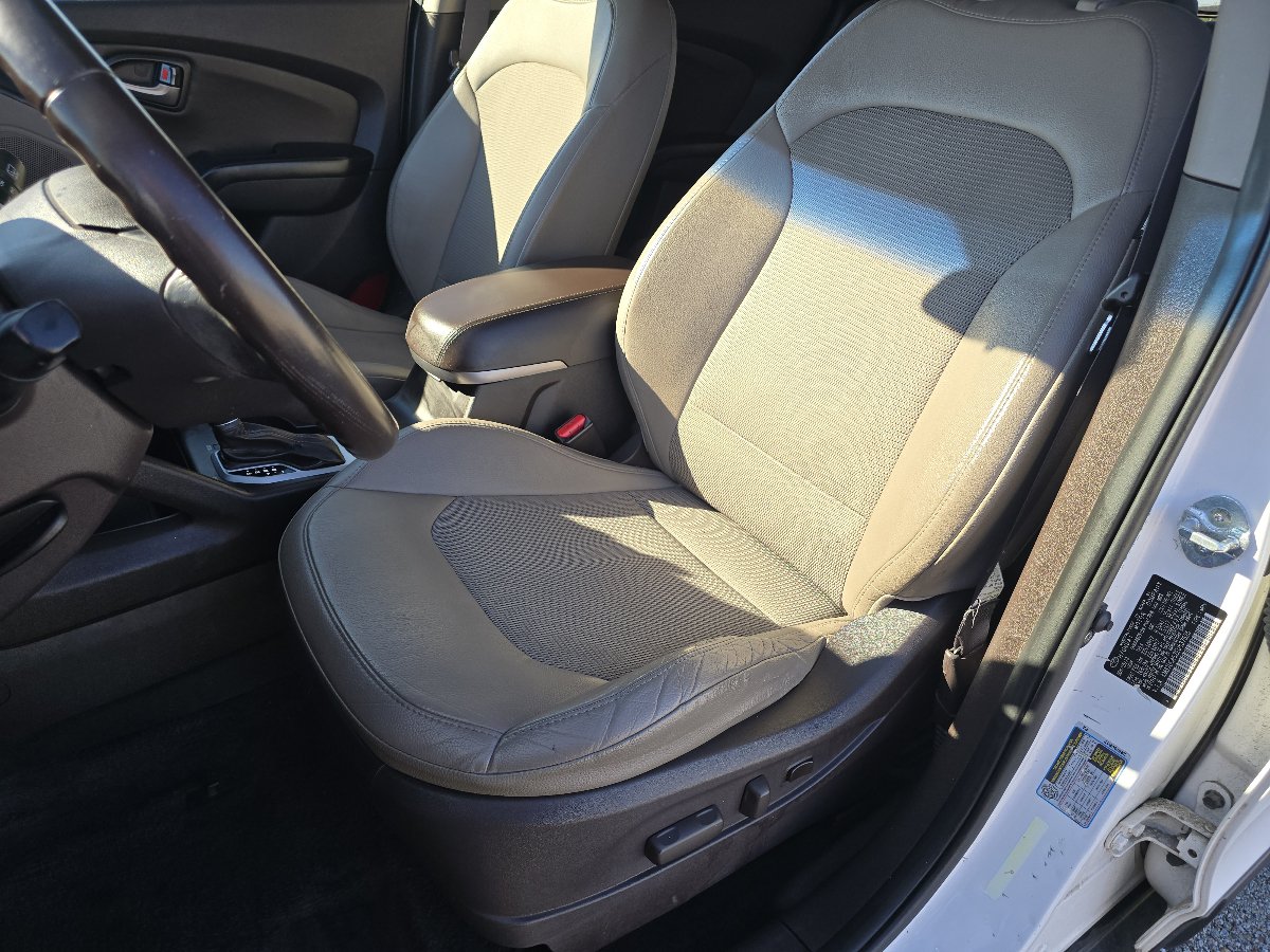 Used 2014 Hyundai Tucson SE AWD/4WD image 22