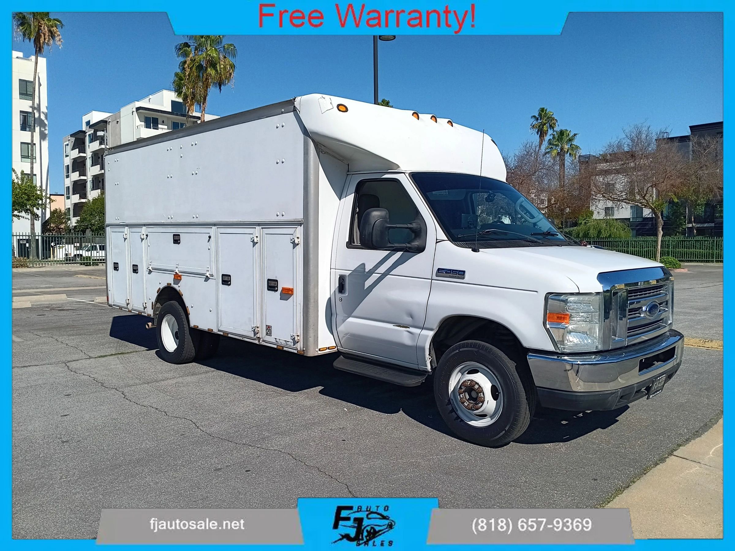 Used 2013 Ford E-450 and Econoline 450 Super Duty w/ Interior Upgrade Pkg RWD image 1