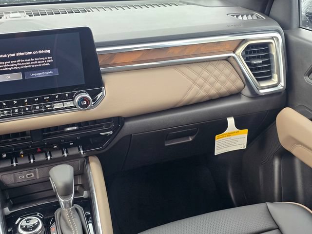 New 2026 GMC Canyon Denali AWD/4WD image 13