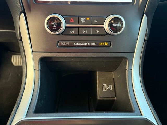 Used 2022 Ford Edge SE image 17