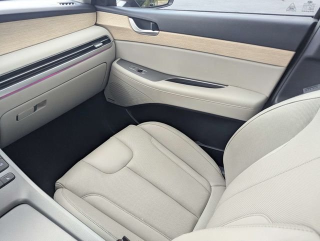 Used 2025 Hyundai Palisade Limited FWD image 18