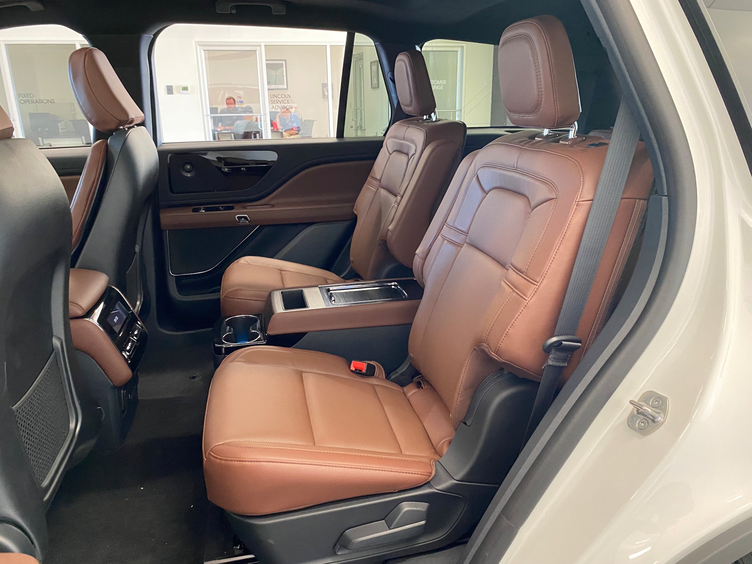 New 2026 Lincoln Aviator Reserve AWD/4WD image 9