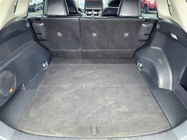 Used 2019 Toyota RAV4 Limited image 35