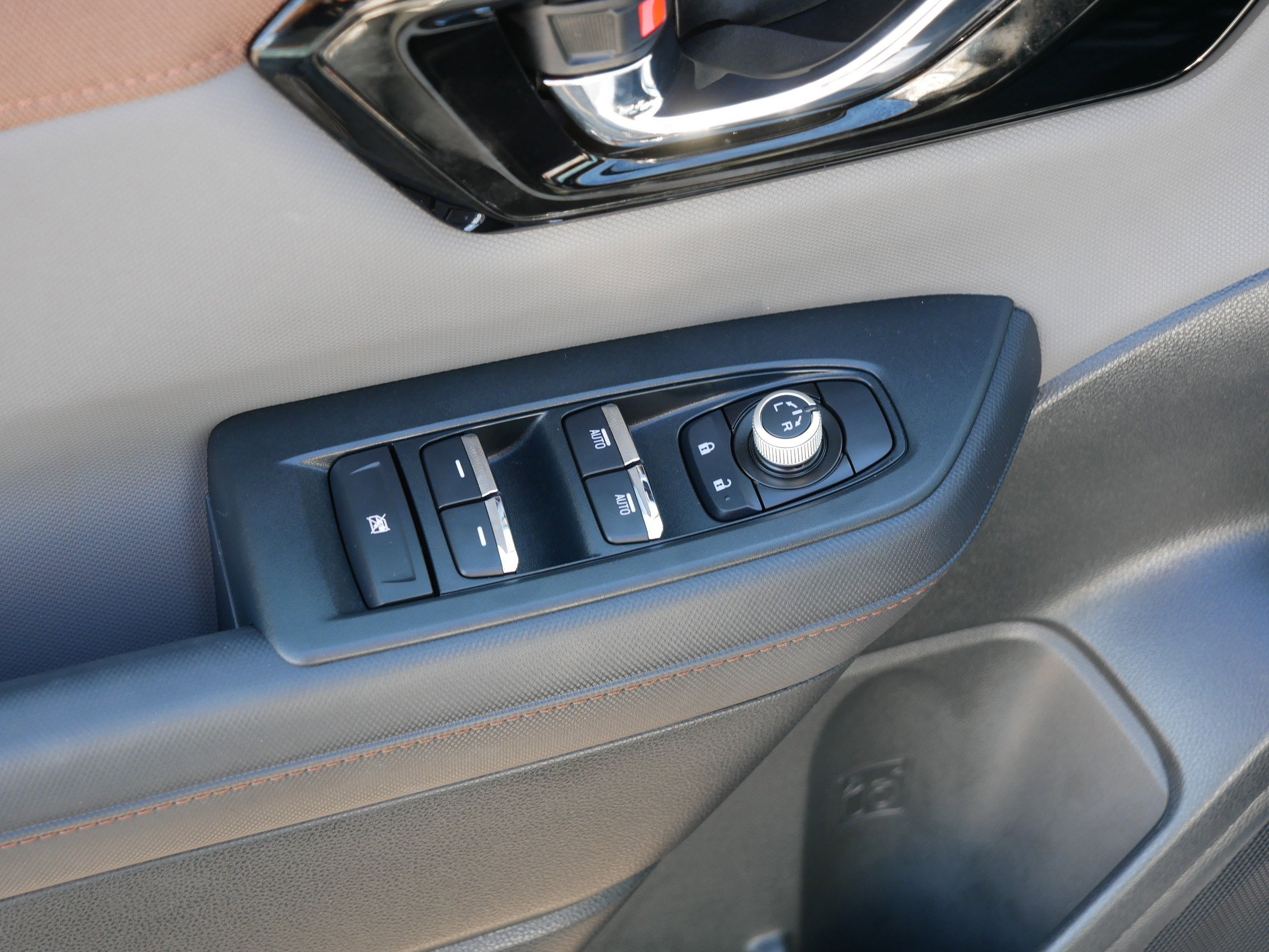 Used 2025 Subaru Forester Sport image 19