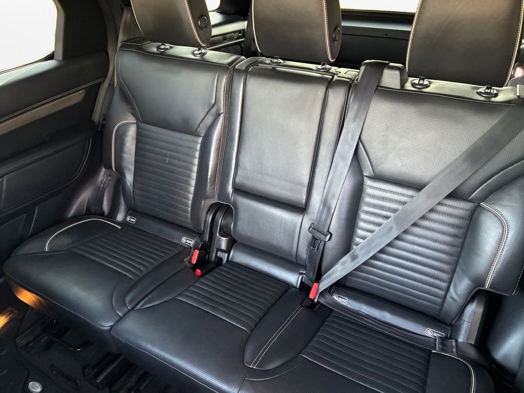Used 2020 Land Rover Discovery HSE AWD/4WD image 22