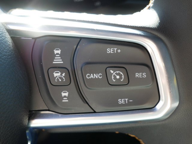 Used 2024 Jeep Wrangler Unlimited Sahara w/ Safety Group AWD/4WD image 17
