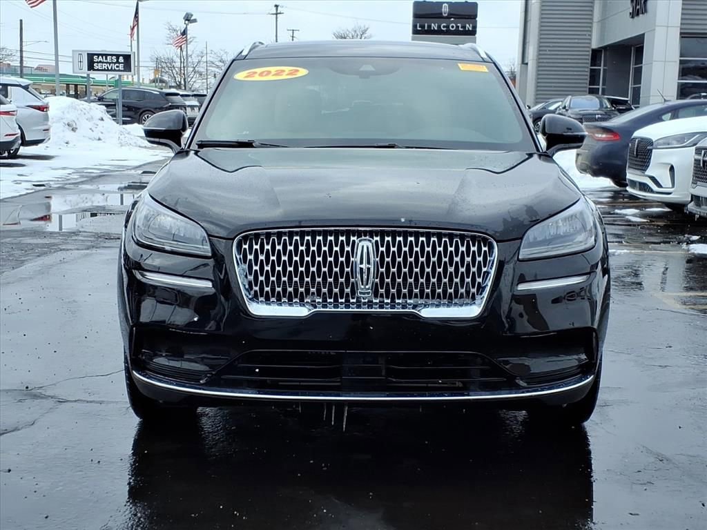 Certified 2022 Lincoln Corsair Reserve w/ Elements Package image 2