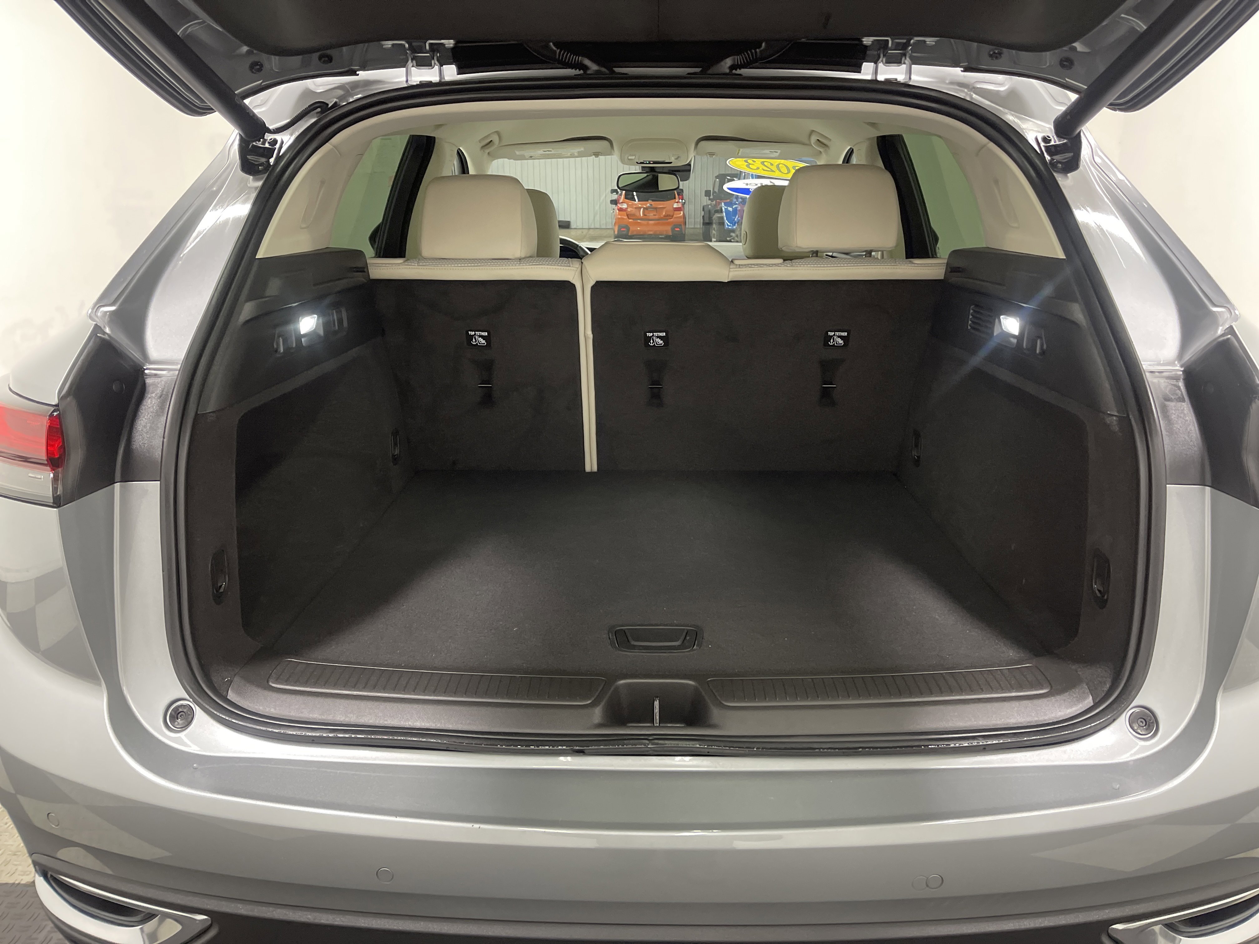 Used 2023 Buick Envision Preferred image 18