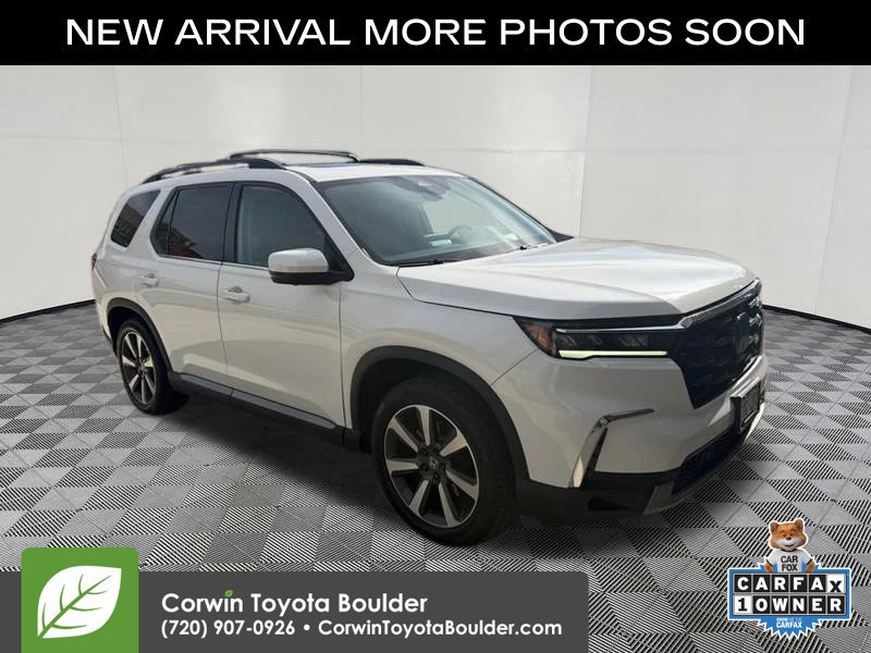 Used 2023 Honda Pilot Elite image 4