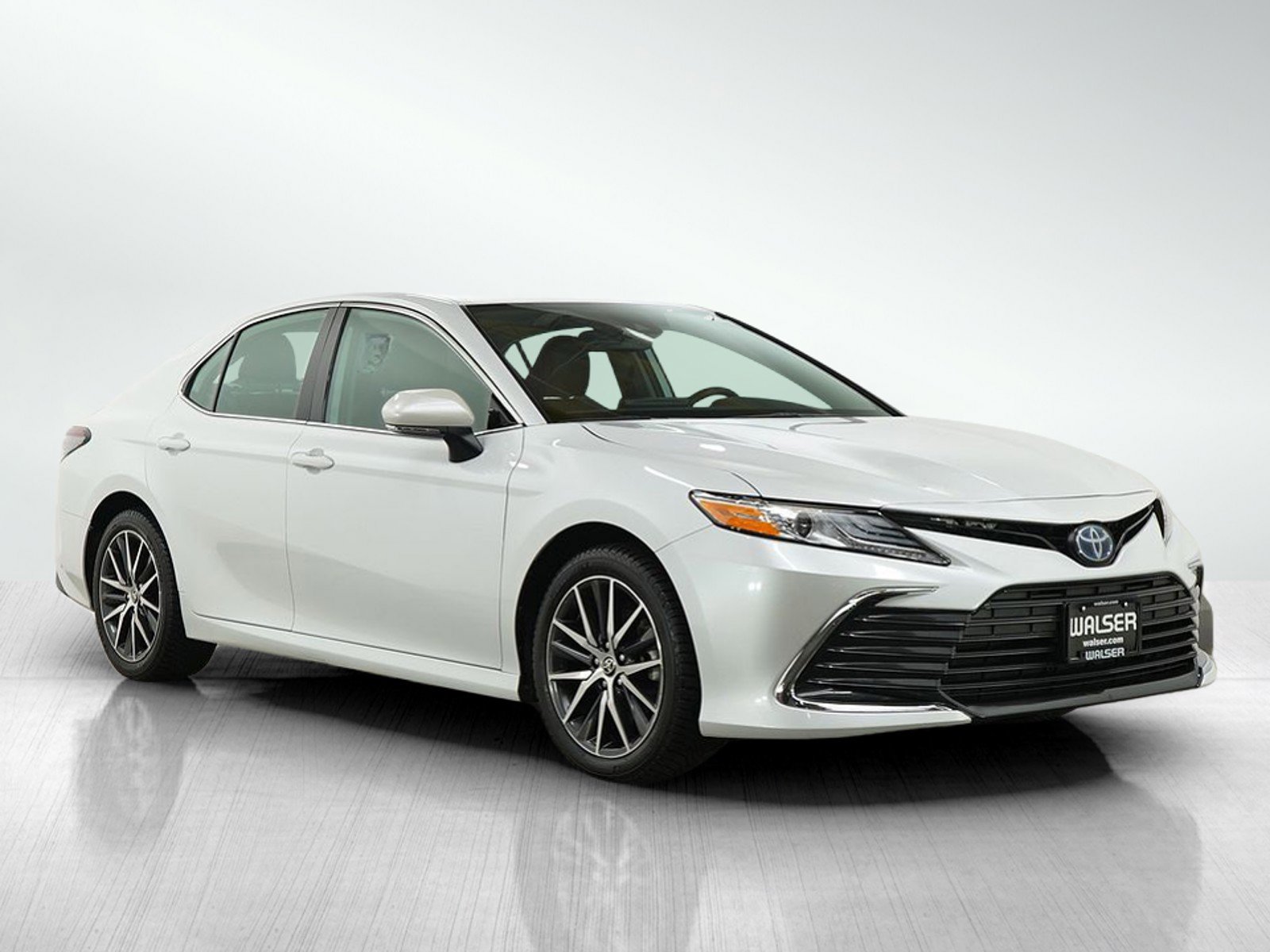 Used 2022 Toyota Camry XLE image 7