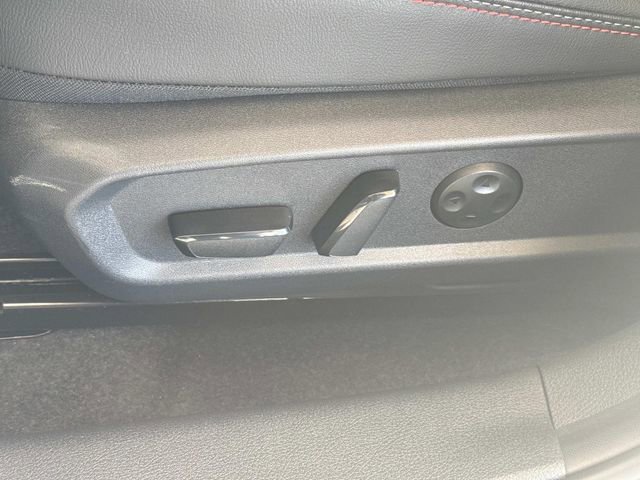 New 2026 Nissan Sentra SR w/ SR Premium Package FWD image 23