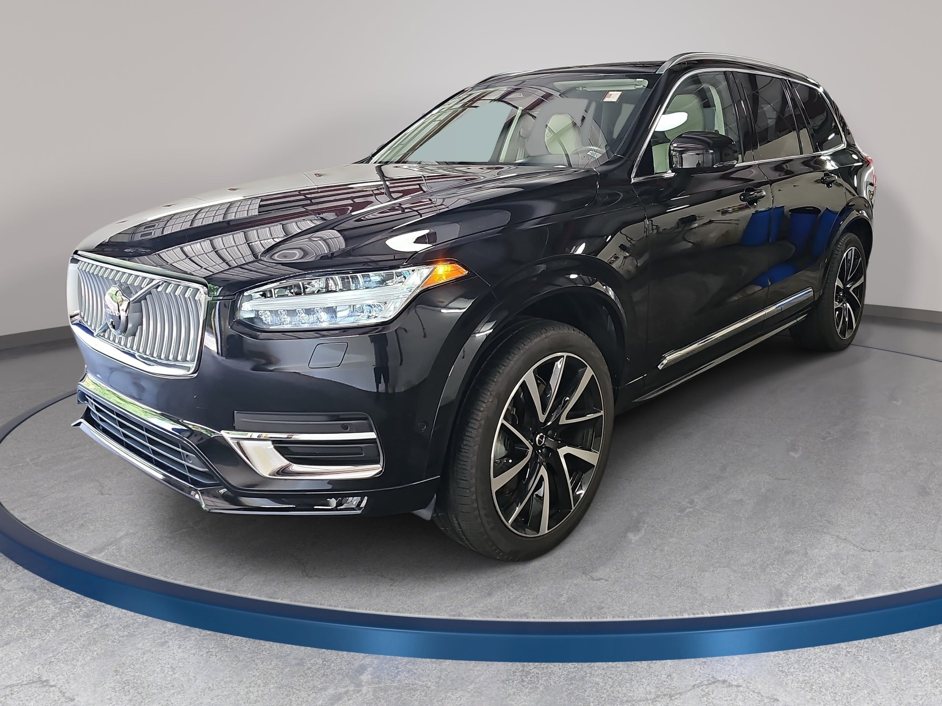Used 2025 Volvo XC90 B6 Plus w/ Protection Package Premier