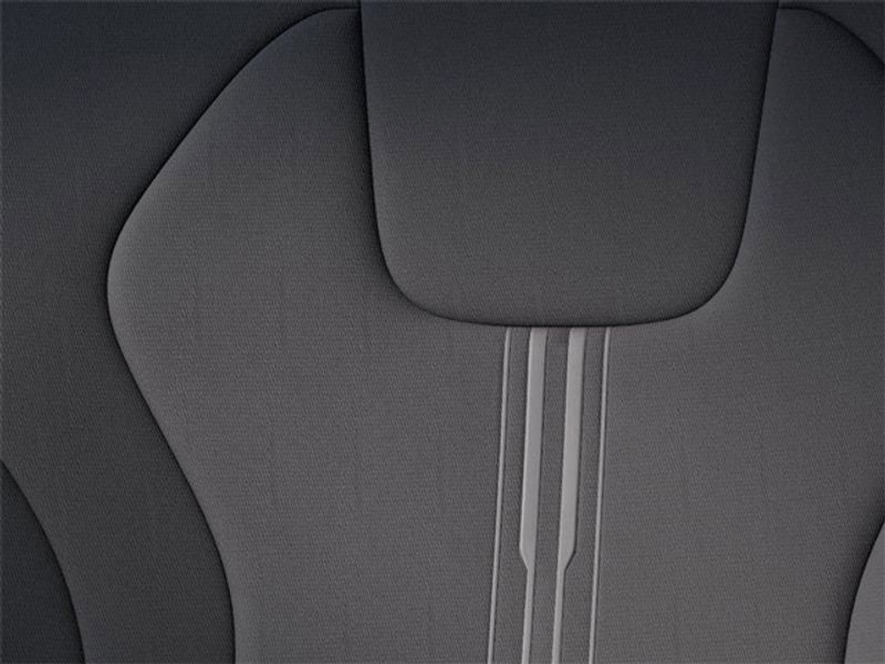 Certified 2025 Hyundai Elantra SEL FWD image 17