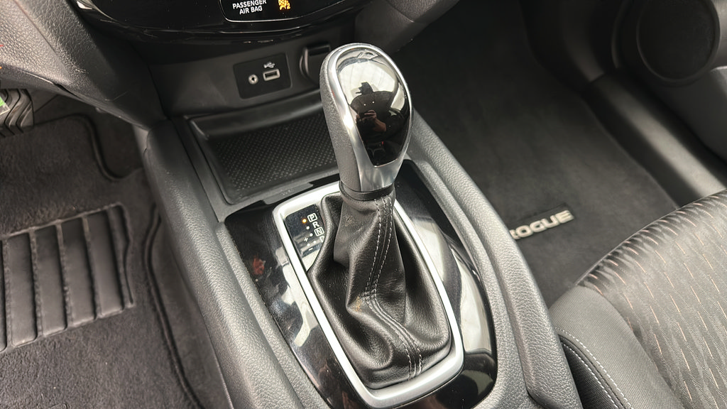 Used 2020 Nissan Rogue S w/ Special Edition Package AWD/4WD image 18