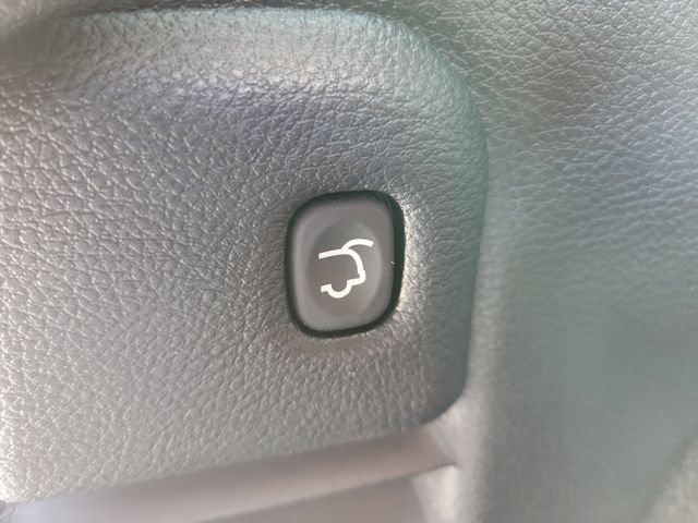 Used 2019 Jeep Grand Cherokee Trailhawk w/ Trailhawk Luxury Group AWD/4WD image 10
