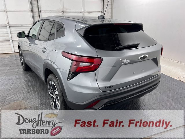New 2026 Chevrolet Trax RS w/ Sunroof Package image 6